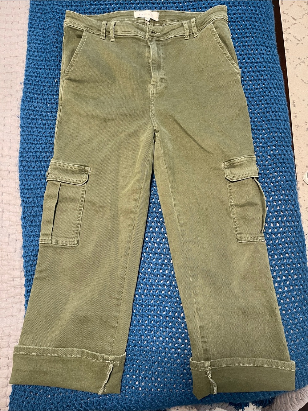 Risen Jeans Straight-Leg Cargo Jeans in Olive Green